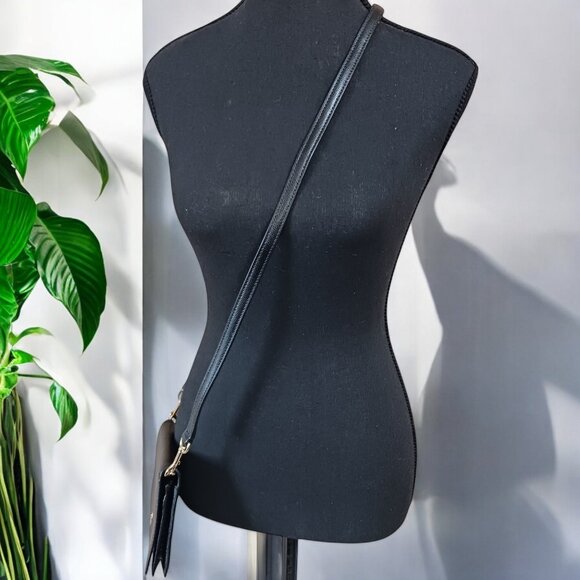 Coach Black Pebbled Leather Fold Over Wallet 3 way Clutch/ Crossbody - Picture 3 of 12